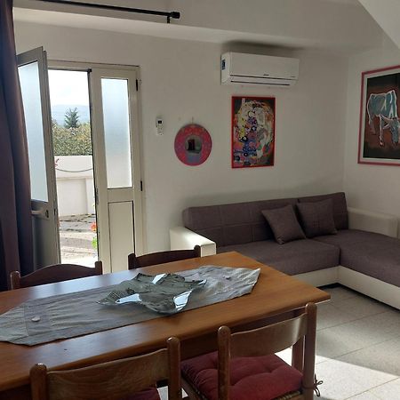 Casa Juanne Iun P2043 Apartment กัลเตลลิ ภายนอก รูปภาพ